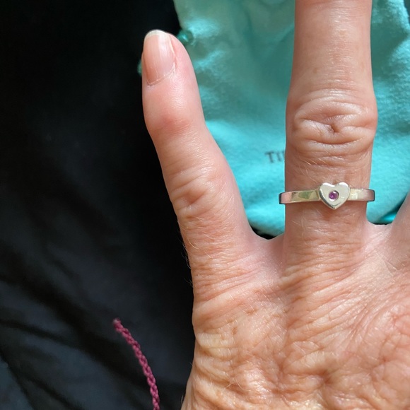Tiffany & Co pink sapphire heart ring 5.5 - Picture 11 of 16